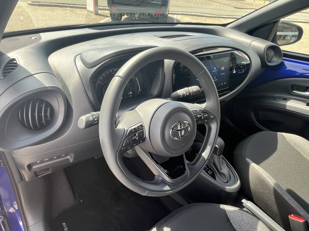 Toyota Aygo x | demo | 1.0 vvt-i s-cvt play | airco | apple carplay |