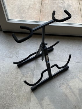 QUIKLOK dubbele gitaar/basgitaar standaard
