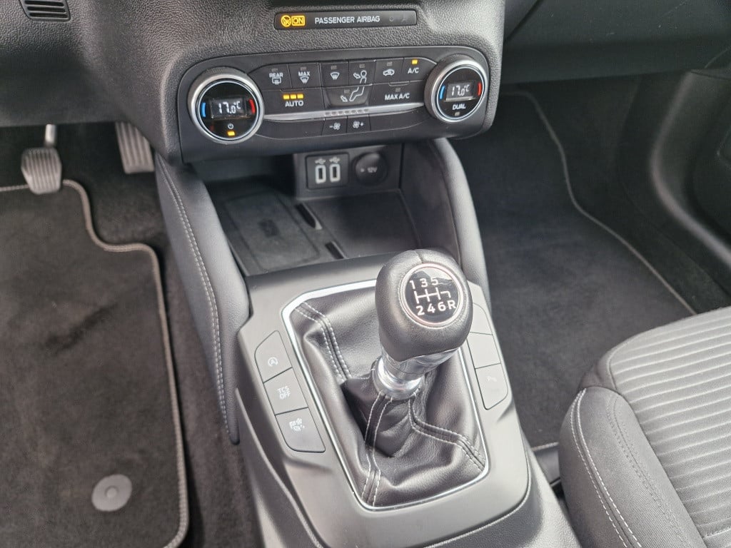 Ford Focus 125 pk ecoboost hybrid titanium x business
