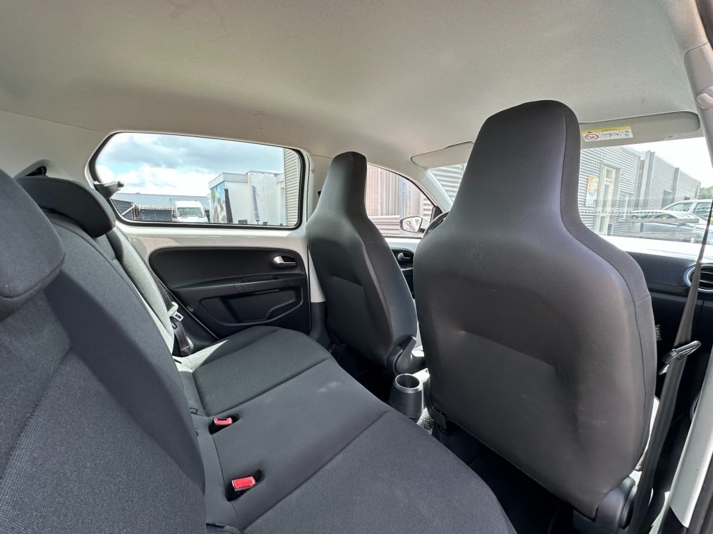 Volkswagen UP! up 1.0 bmt move cruise control airco dab+