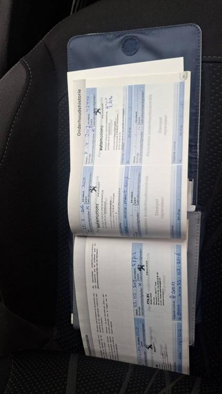 Peugeot 208 1.2 vti active