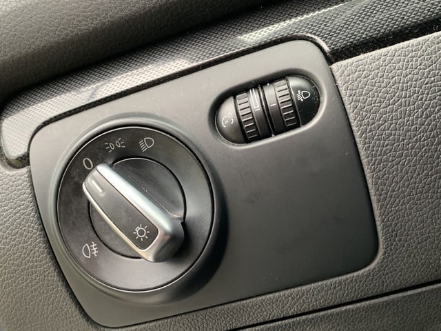 Volkswagen Golf 1.2 tsi - v e r k o c h t