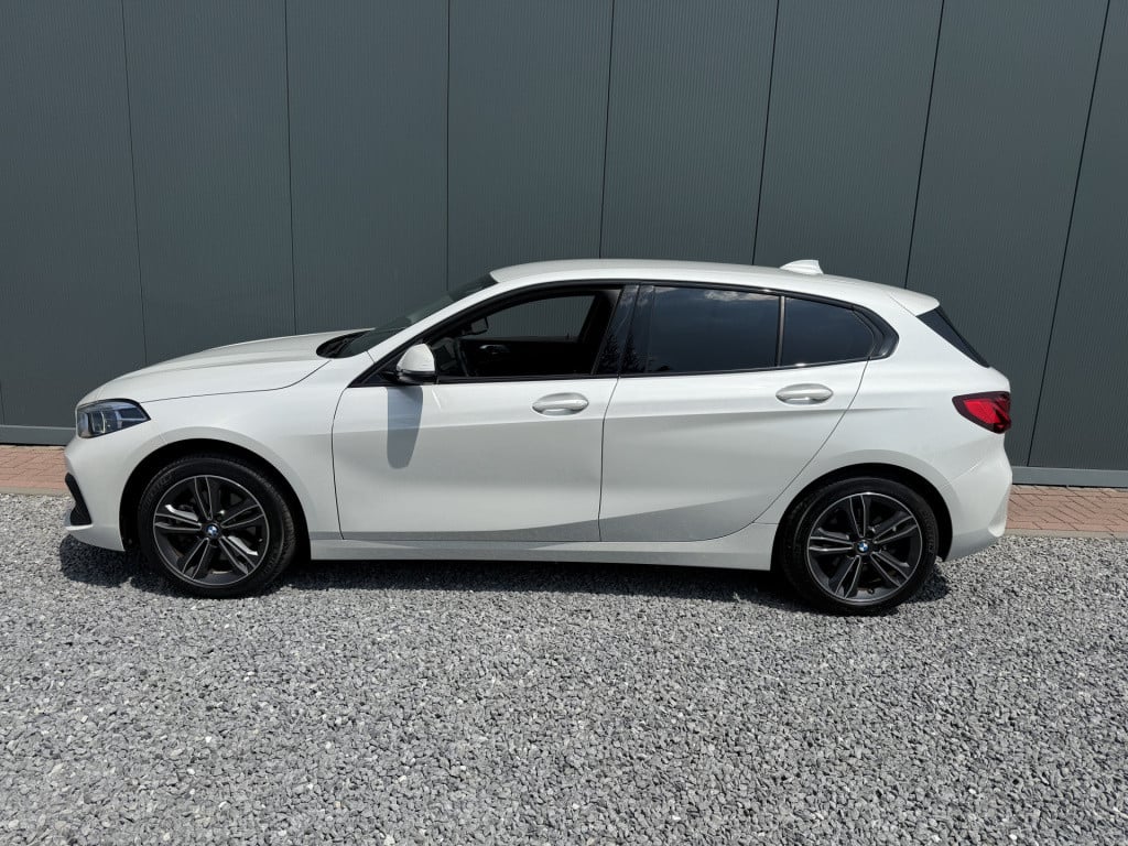BMW 1 Serie 118i 140pk executive sportline 5-drs