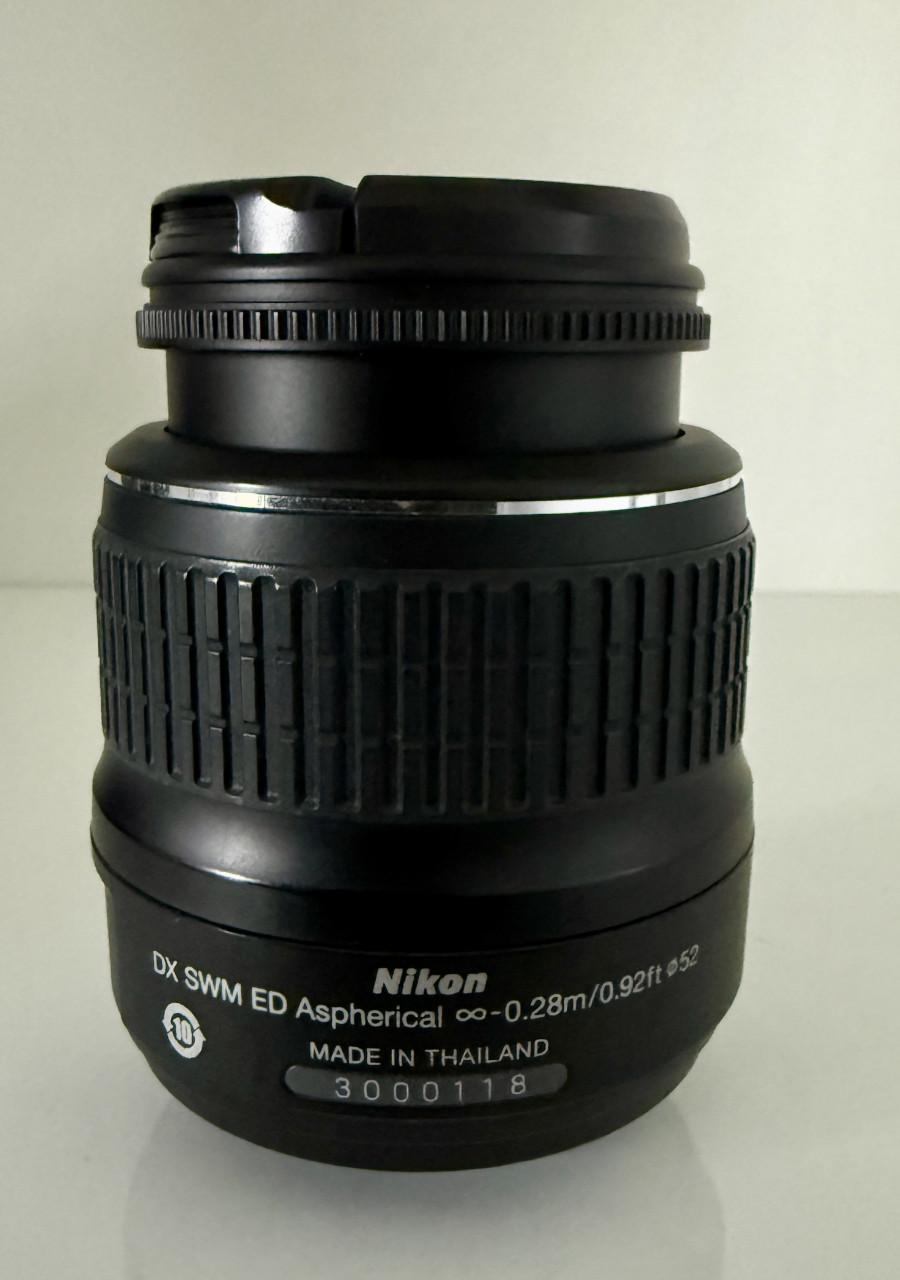 Nikon D40 met Nikon AF-S 18-55mm 3.4-5.6 DX zoomlens