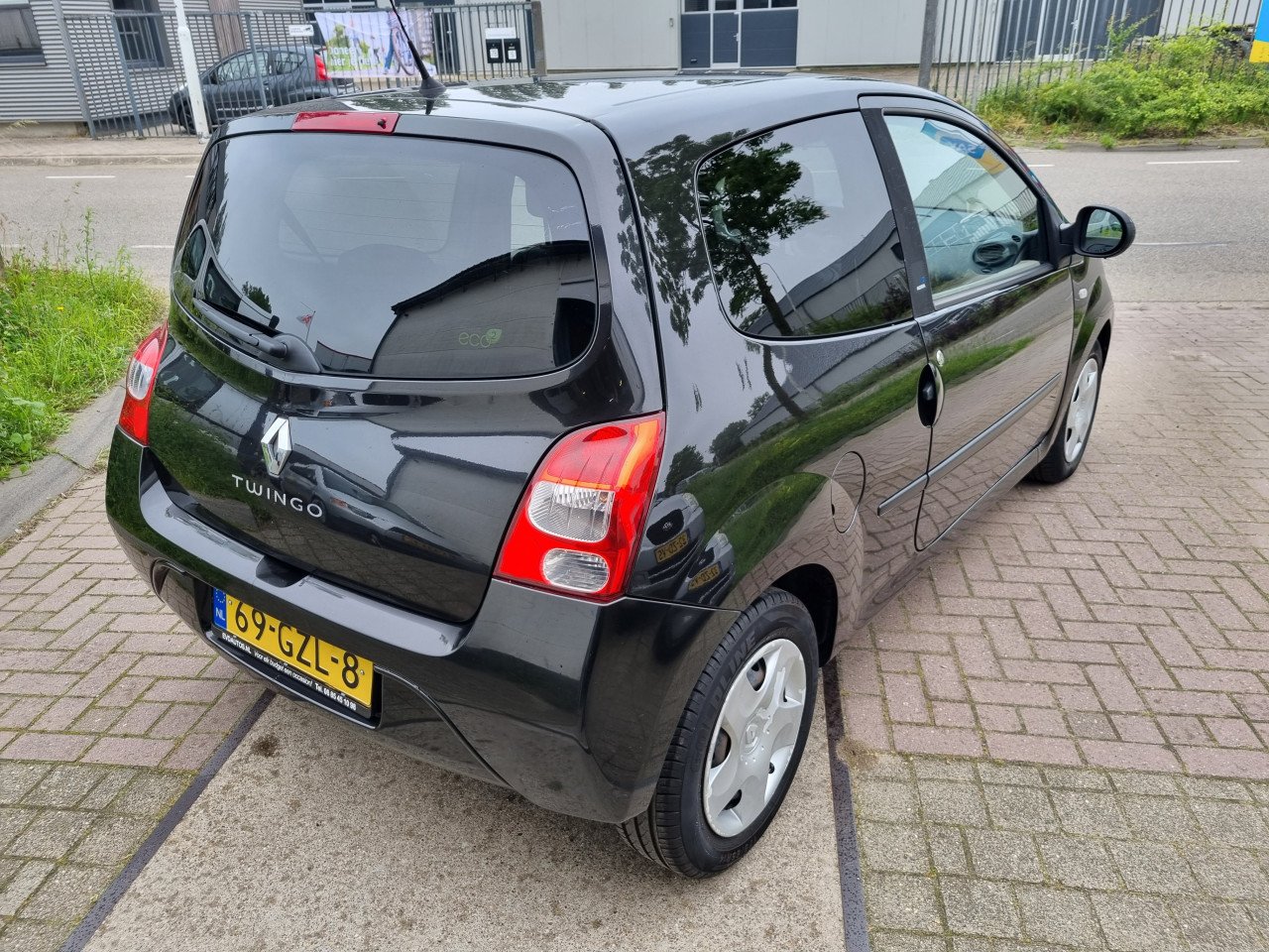 Renault Twingo 1.2- 16V Nokia
