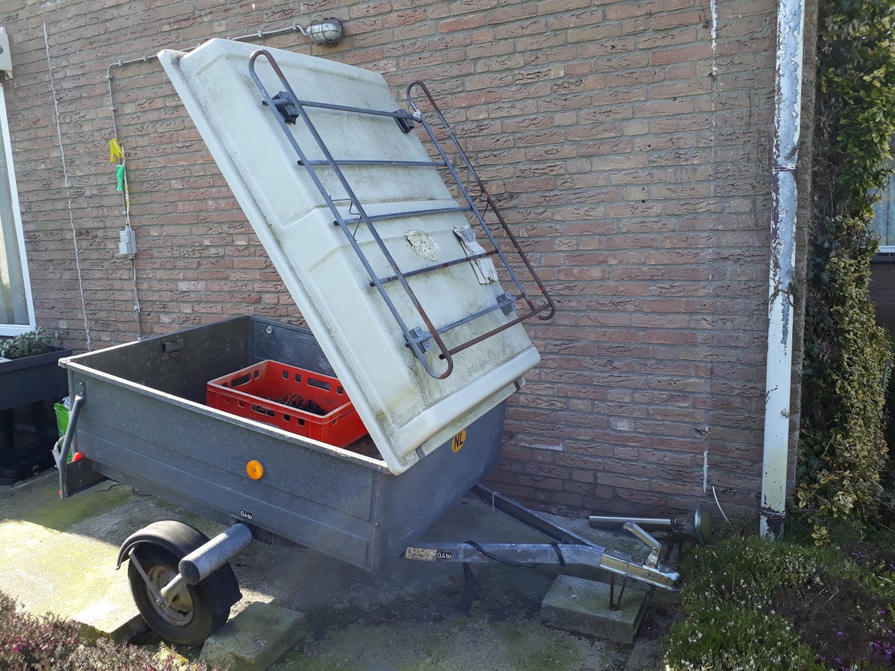 Westfalia aaanhanger met deksel 0,4t