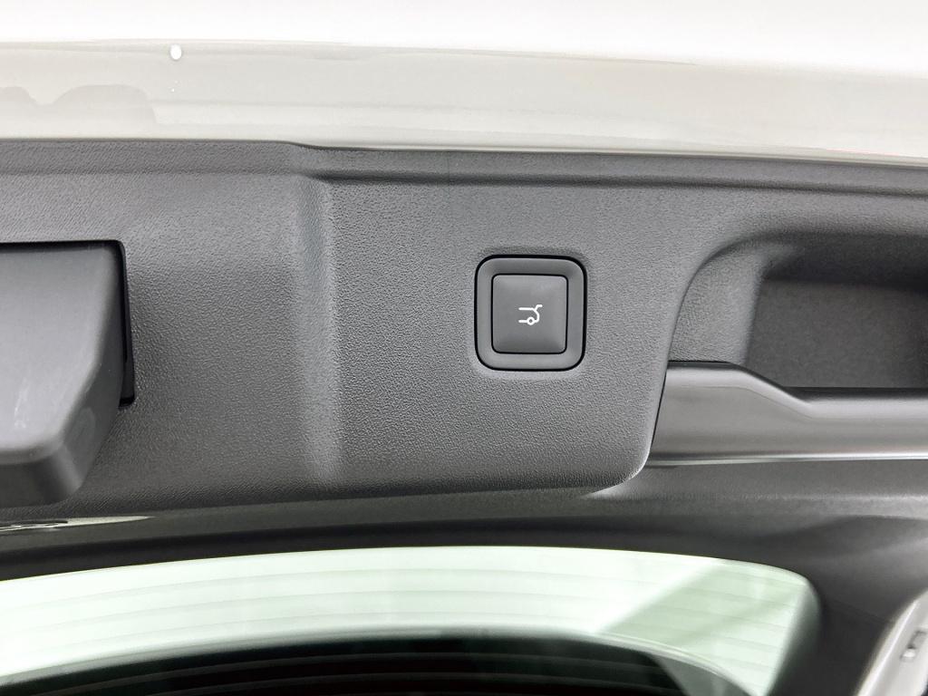 Leapmotor C10 design reev (hybrid) 28.4 kwh | black interieur | stoel-koeli