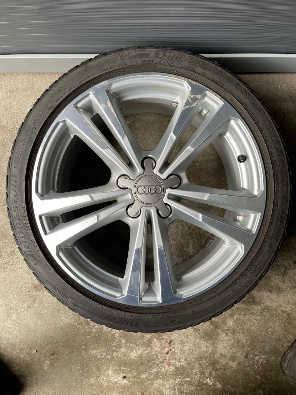 Originele Audi A3 / S3 S-Line 18 inch velgen + winterbanden