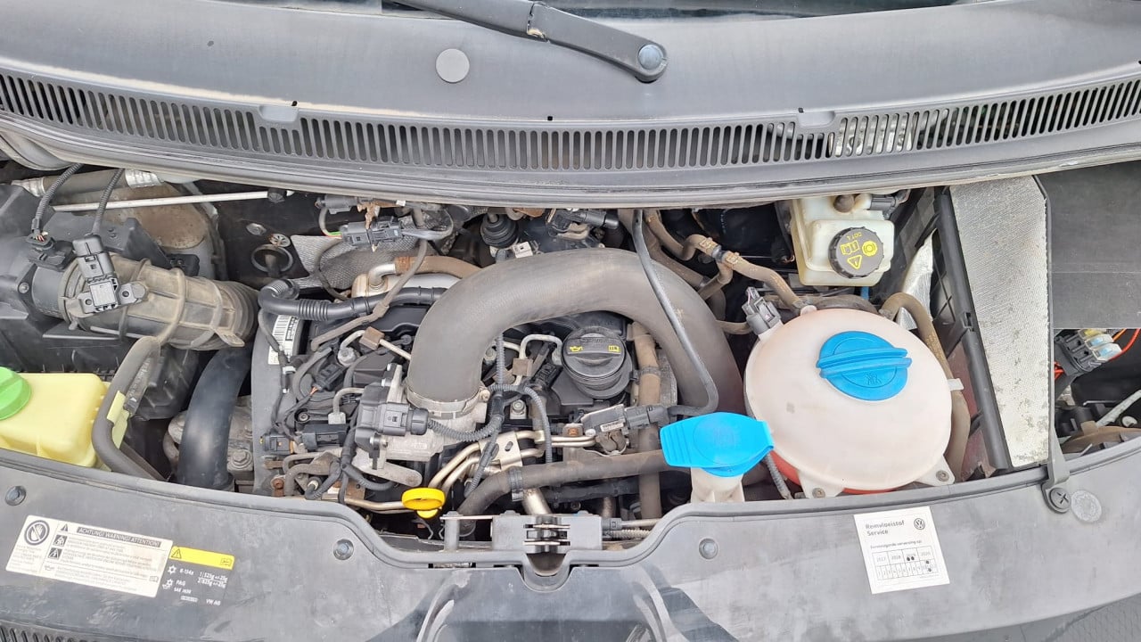 Volkswagen transporter blue motion