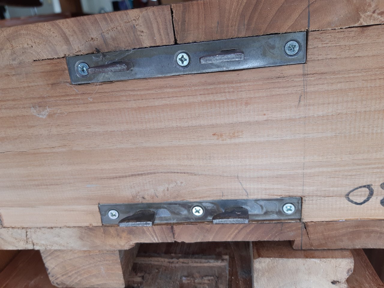 Teak bedombouw