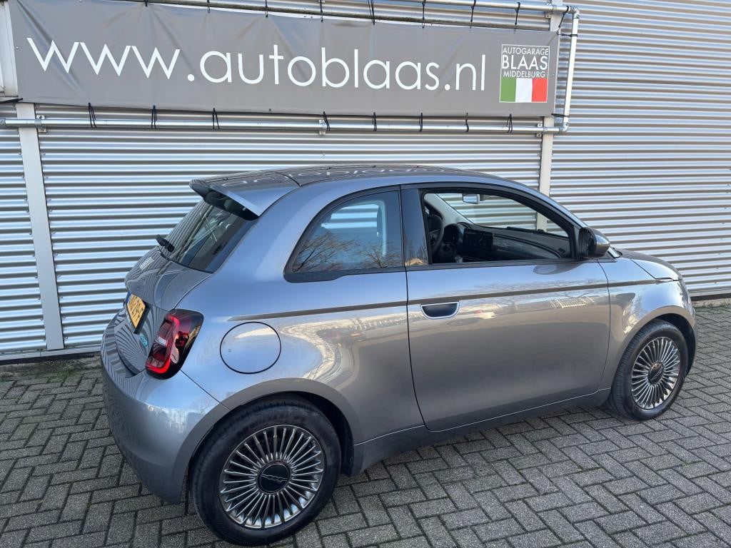 Fiat 500e la prima 42 kwh
