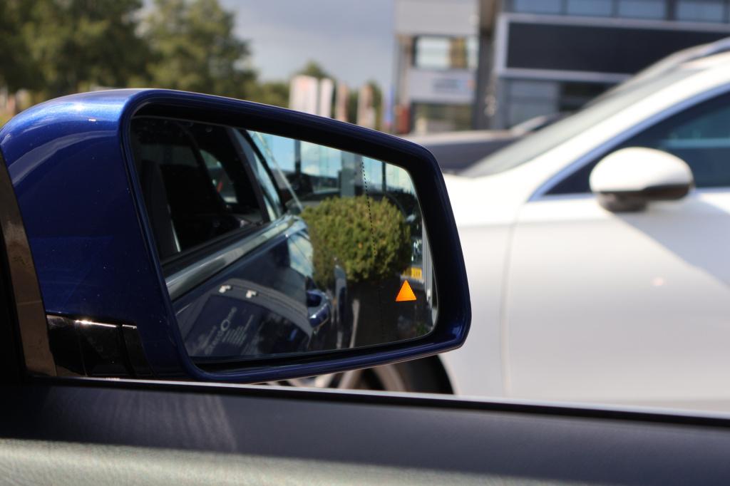 Mercedes-Benz E-Klasse cabrio 200 ambition sport edition l amg line l smart