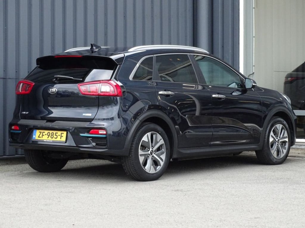 Kia E-niro executiveline 64 kwh incl btw | led | stoelkoeling-en verwarming