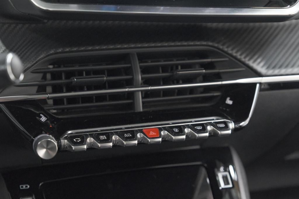 Peugeot 208 puretech 100 allure pack | parkeersensoren | apple carplay | st