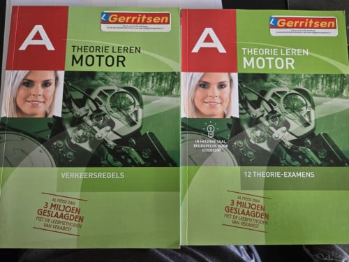 Boeken Theorie leren Motorrijbewijs; Verkeersregels, 12 theorie examens