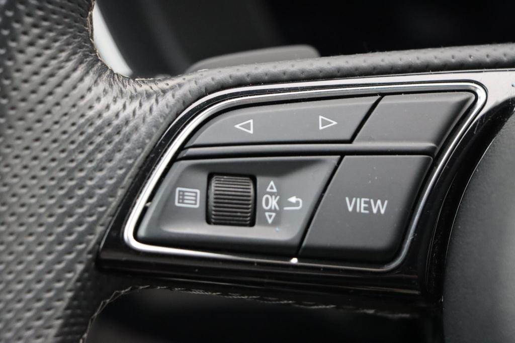 Audi A4 limousine 35 tfsi s edition competition 150pk s tronic