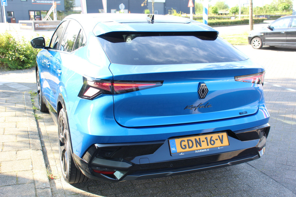 Renault Rafale e-tech hybrid 200 esprit alpine - demo - pack around vieuw  