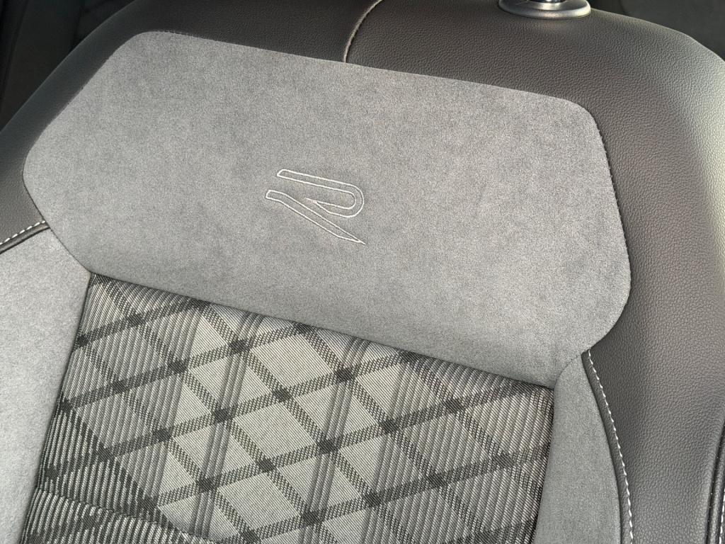 Volkswagen T-roc 1.5 tsi 150pk dsg r-line | camera | keyless | elek. achter