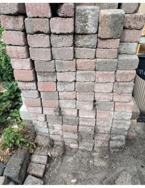 Steentjes