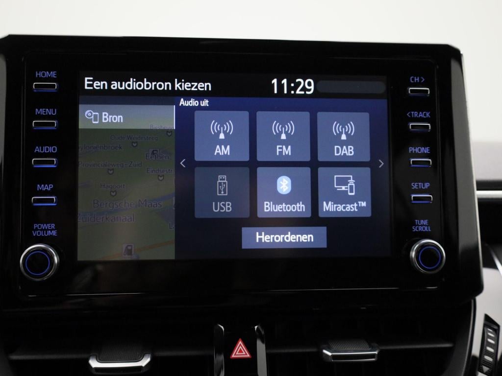 Toyota Corolla 1.8 hybrid business plus | automaat | stoel verwarming | par