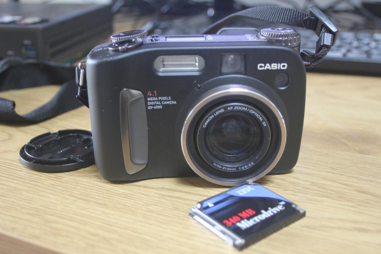 CASIO 4.1 megapixels..QV-4000