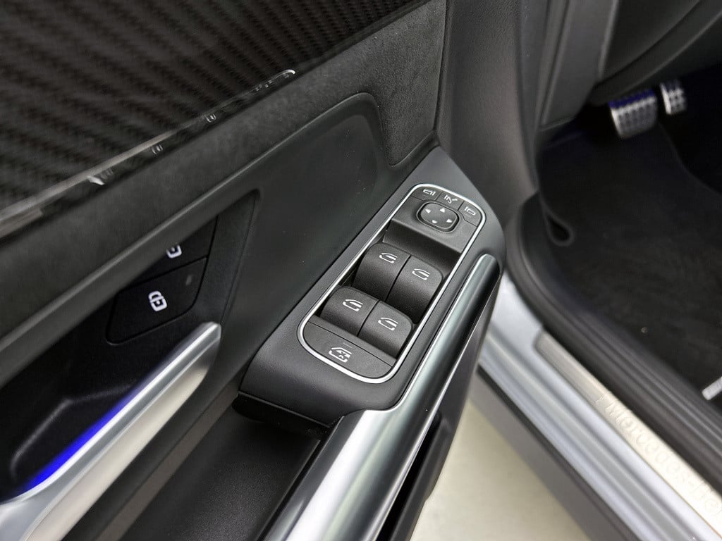 Mercedes-Benz Gla-klasse 250 e business solution amg | nightpakket | smartp