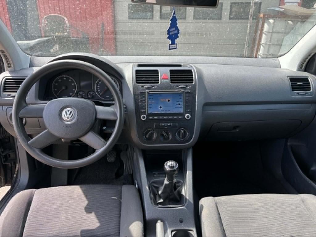 Volkswagen Golf 1.6 fsi trendline