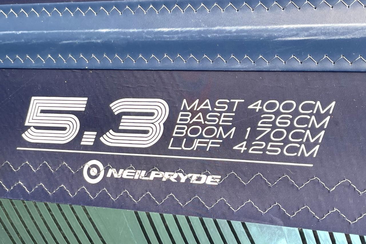 5.3m2 Neilpryde Combat met 400 RDM Flextop mast 60%