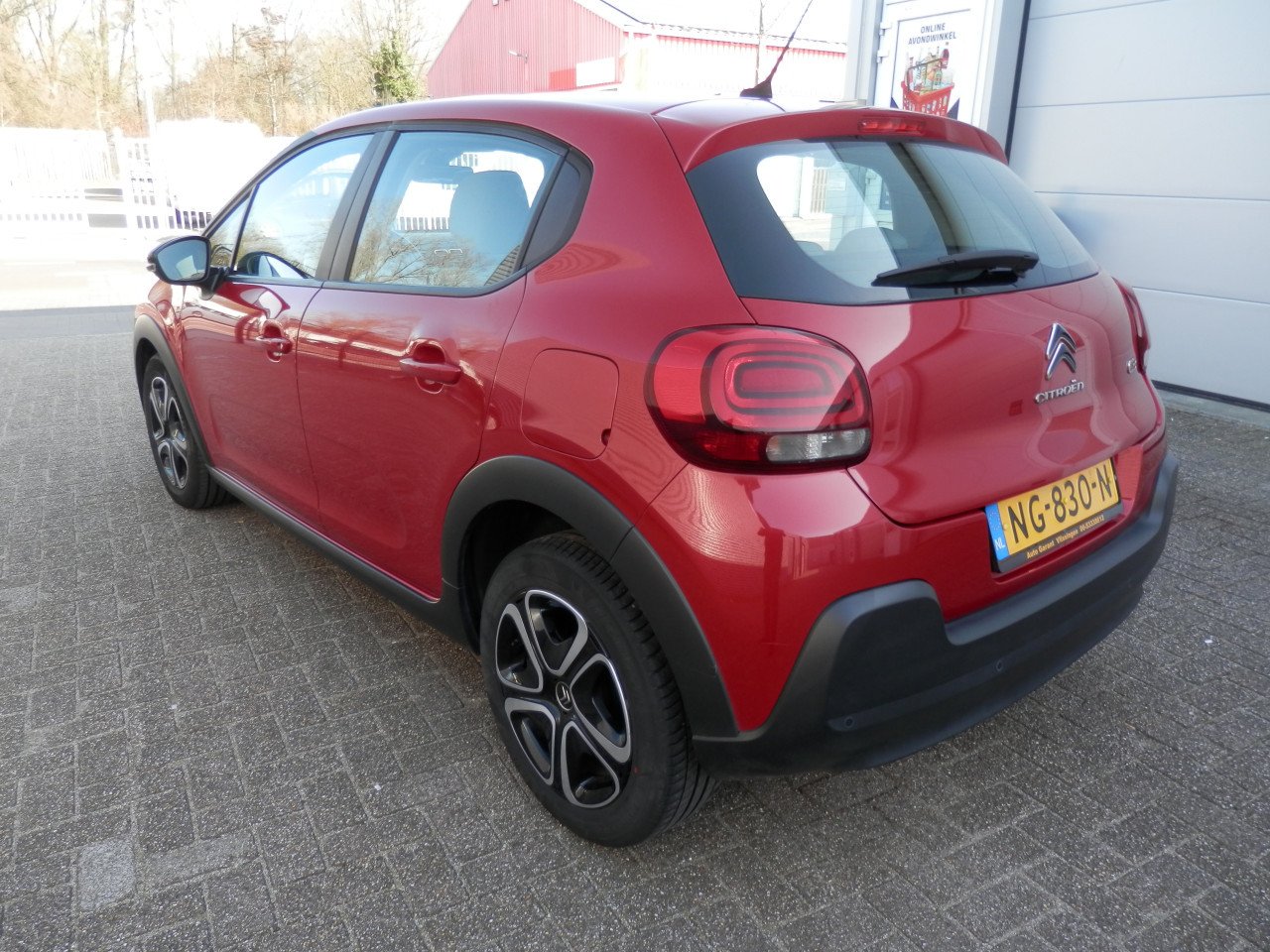 Auto Garant Biedt Aan: Citroen C3 1.2 Pure Tech Feel
