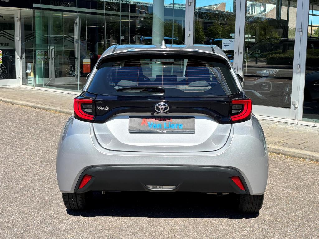 Toyota Yaris 1.5 vvt-i 125pk dynamic| navi| camera|nl auto| unieke km stand
