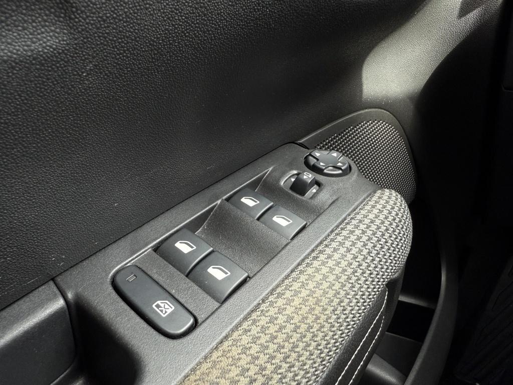 Citroen C3 Aircross 1.2 pt s&s shine - luxe uitvoering! - automaat -