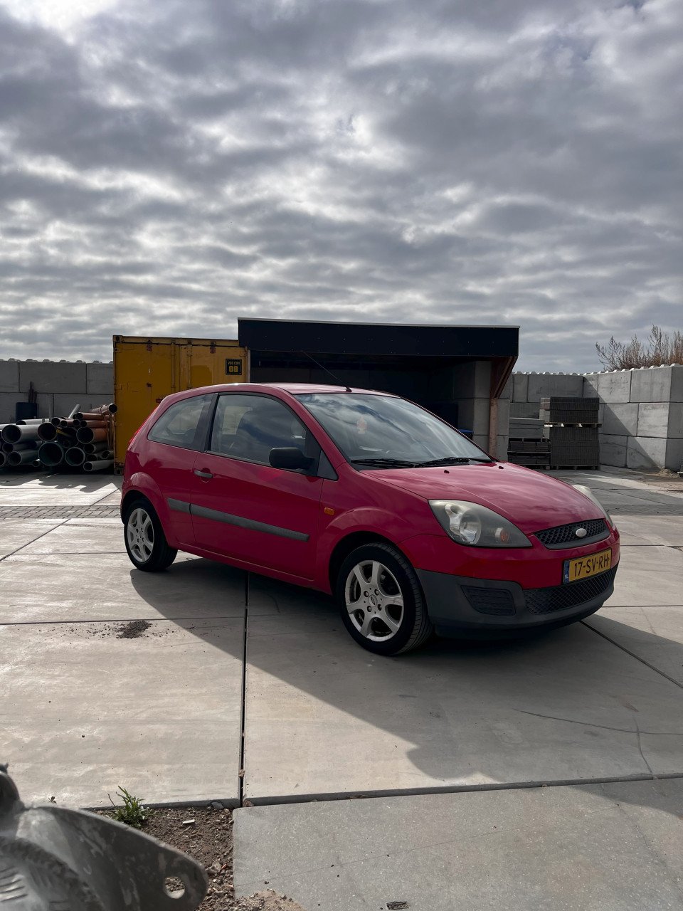 Ford Fiesta 1.3 8V 3DR 2006 Rood