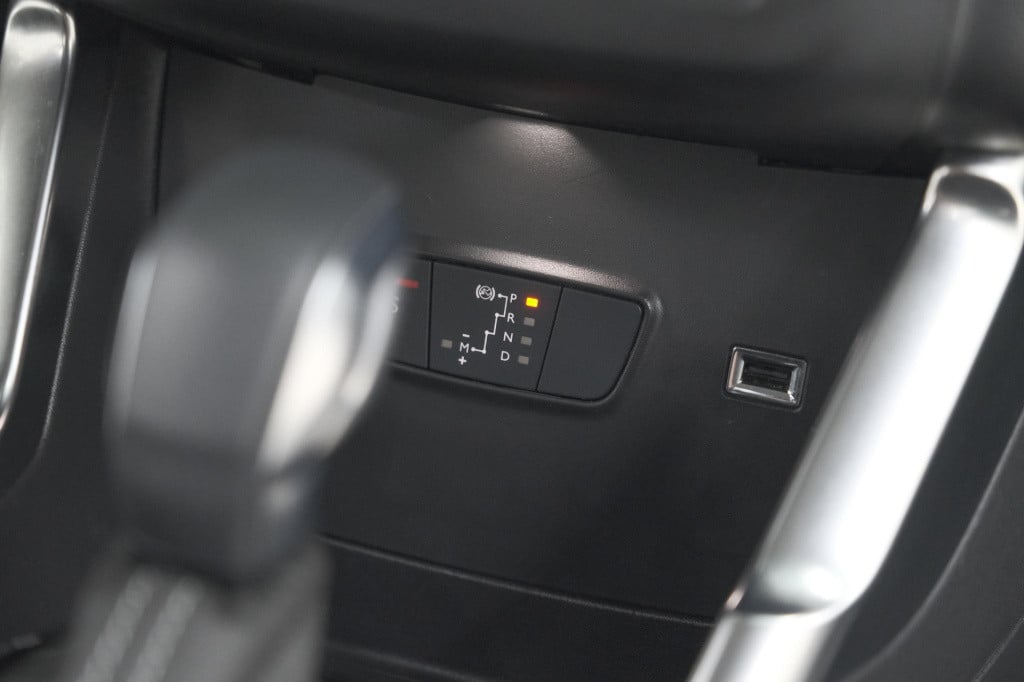Citroen C3 Aircross puretech 130 eat6 max | camera | navigatie | apple carp