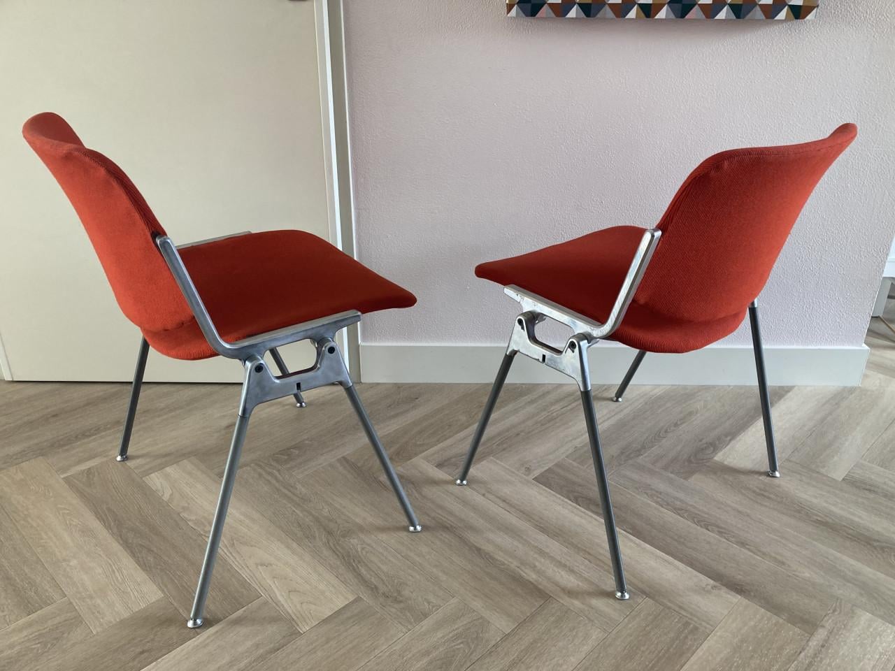 Design stoelen Dsc 106 giancarlo piretti voor Castelli