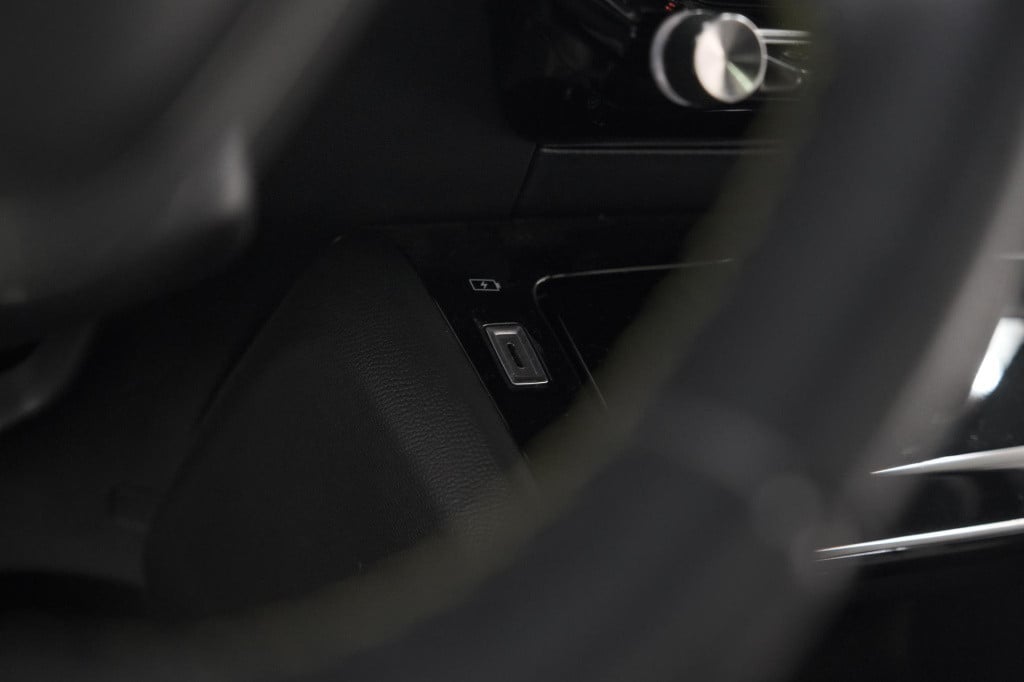 Peugeot E-2008 ev gt pack 50 kwh | schuif-/kanteldak | adaptieve cruise con