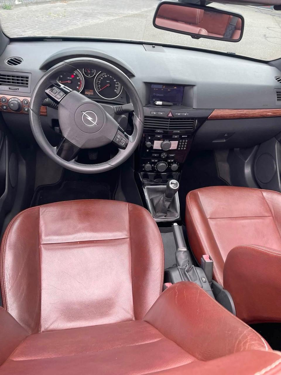 Opel astra twintop