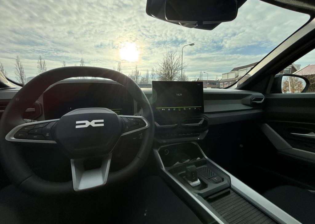 Dacia Bigster 1.8 hybrid 155 limited edition - demo / stoel & stuurverwarmi