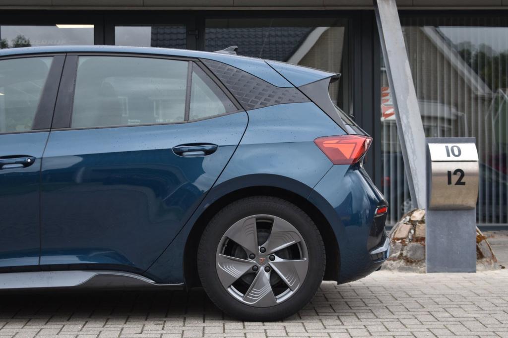 Cupra Born business one 62 kwh soh 91,6% | camera | acc | sfeerverlichting 