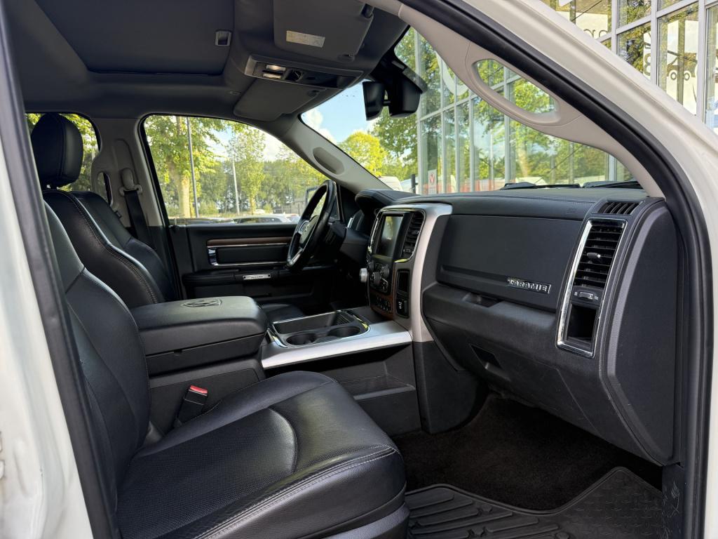 Dodge Ram 1500 5.7 v8 4x4 quad cab 6'4 laramie | lage bijtelling | dakraam 