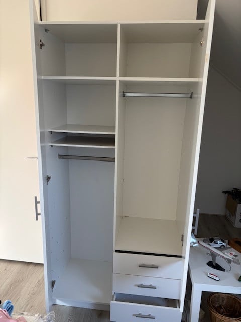 Kledingkast wit