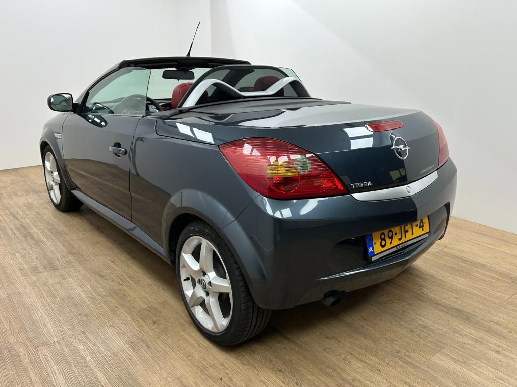 Opel Tigra twintop occasion 1.4-16v temptation | grijs | tweedehands opel t