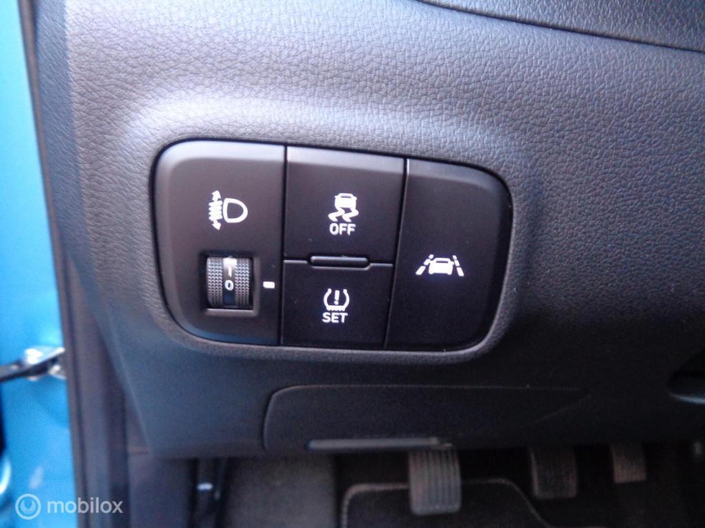 Hyundai I 10 1.0 comfort/two-tone/airco/apple carplay/navigatie/lm velgen/c