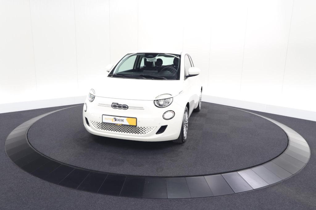 Fiat 500 urban 42 kwh | soh 96.8% | 3 fase laadfunctie | camera | apple car