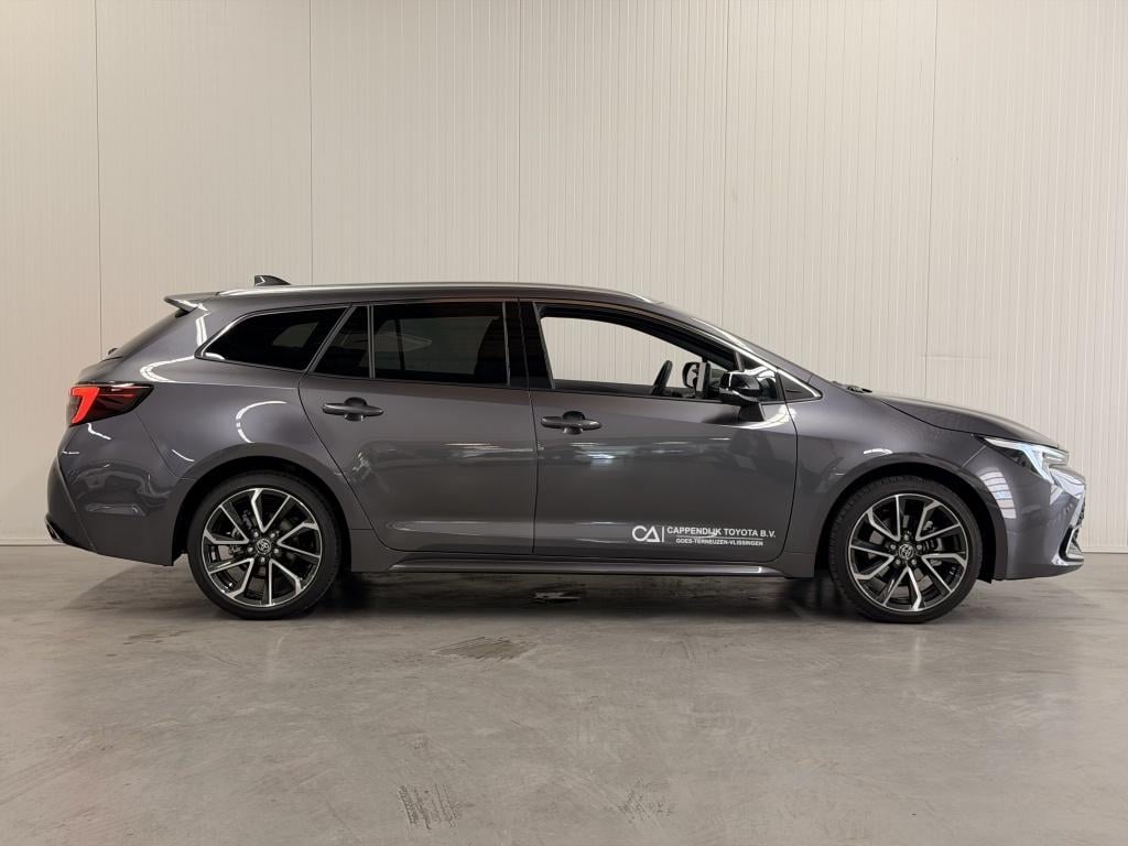 Toyota Corolla Touring Sports hybrid 180 executive