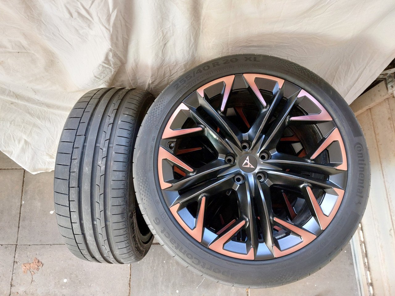 Cupra Terramar velgenset Hadron Copper 20 inch