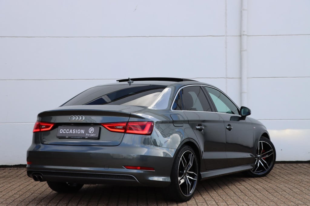 Audi A3 limousine 1.4 tfsi cod ambition pro line s