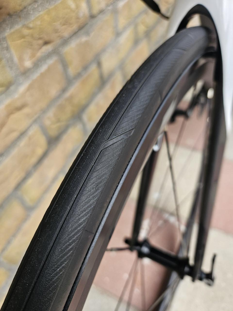 CKT SSP 589 Carbon racer met Campagnolo Record 11-speed