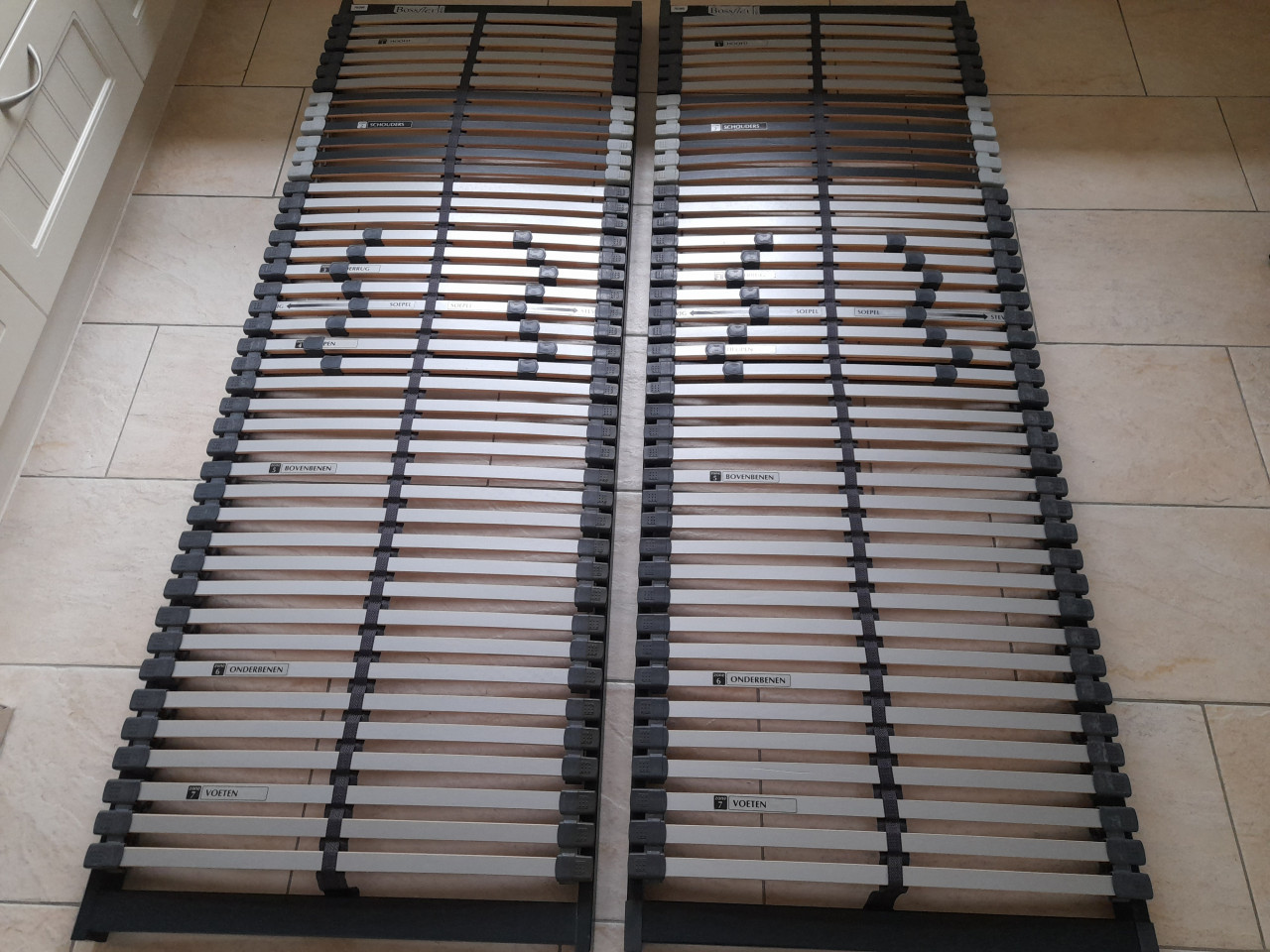 2 x 70 x 200 Bossflex lattenbodems ( in goede staat )