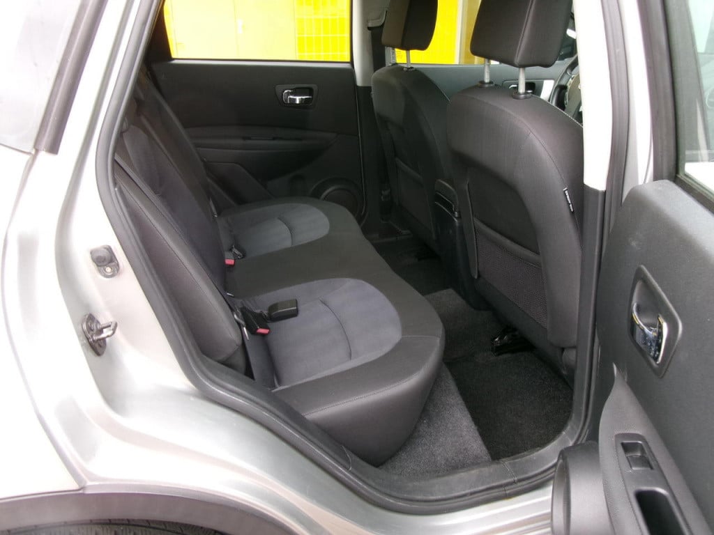 Nissan Qashqai 1.6 cvtc airco, cruise-contr., pdc, trekhaak