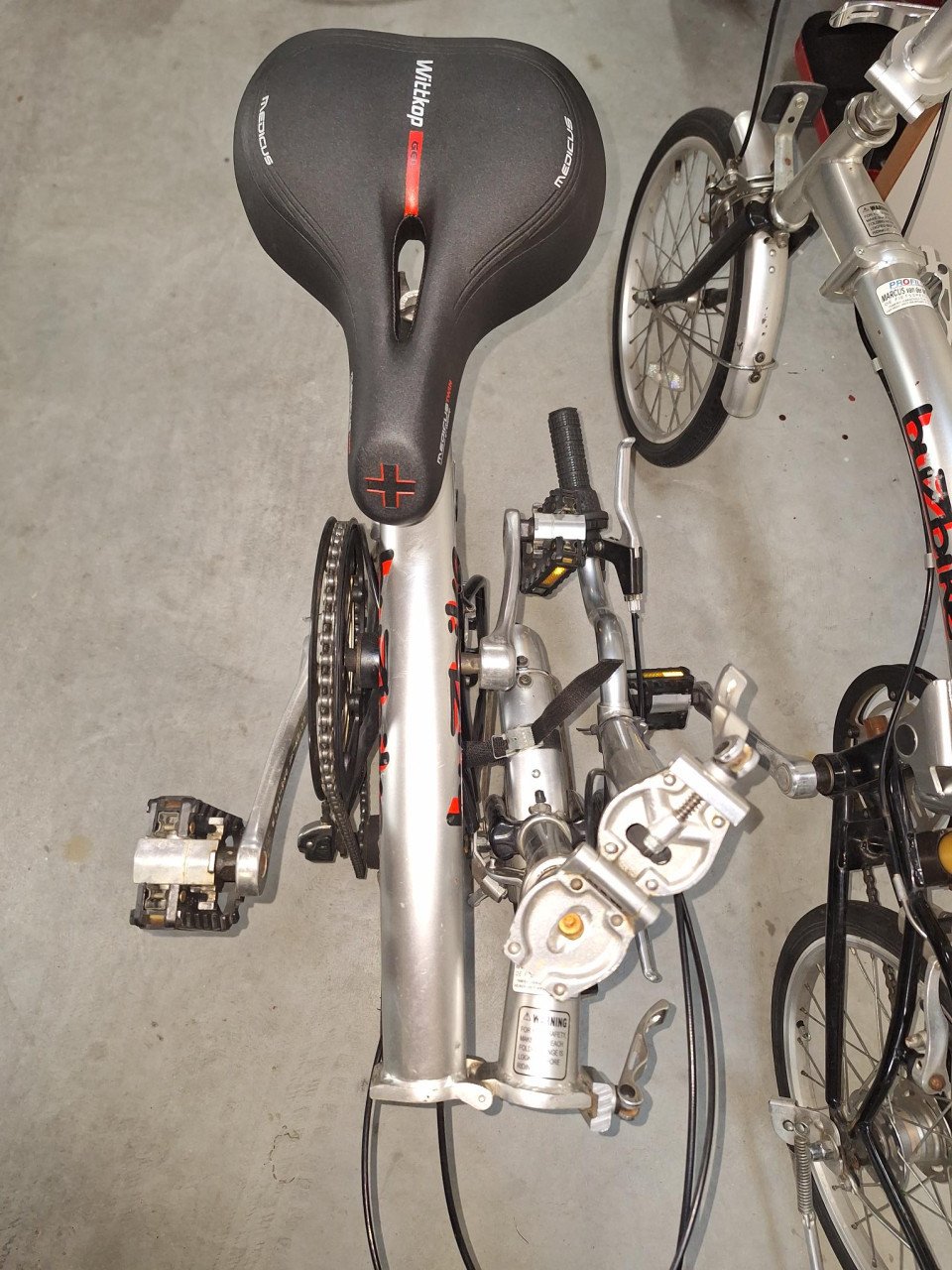 2 vouwfietsjes buzbike